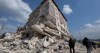 Bệnh viện Thổ Nhĩ Kỳ có trụ vững trong trận động đất 7,8 độ richter vì lý do gì?