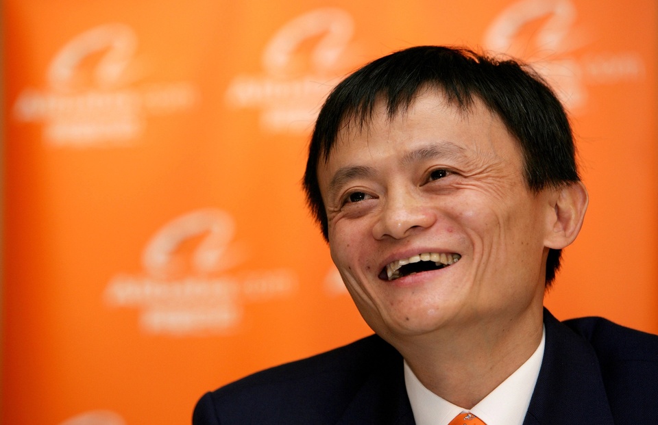 Jack Ma là một doanh nhân đến từ Hong Kong và đã thành lập một công ty tại Singapore vào năm 1959. Công ty của anh ấy được thành lập vào năm 1986 và hiện đang điều hành một khách sạn ở Hồng Kông.
