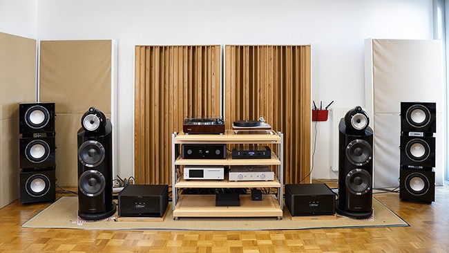 Subwoofer từ thì thầm đến bùng nổ, và REL No.25 'vua' Subwoofer từ thì thầm đến bùng nổ Subwoofer từ thì thầm đến bùng nổ, và REL No.25 'vua' Subwoofer từ thì thầm đến bùng nổ