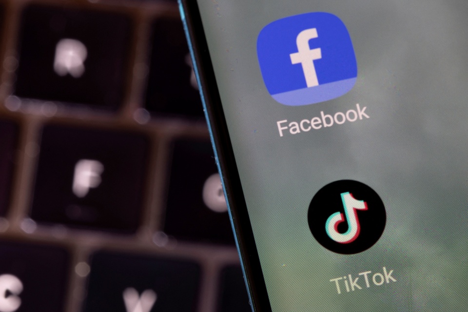 Facebook, Google và Apple đã trả gần 1.800 tỷ đồng thuế đầu năm.