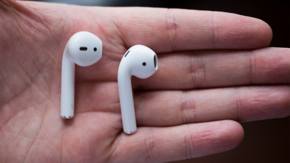 iPhone sẽ được AirPods thay thế làm biểu tượng mới của Apple.