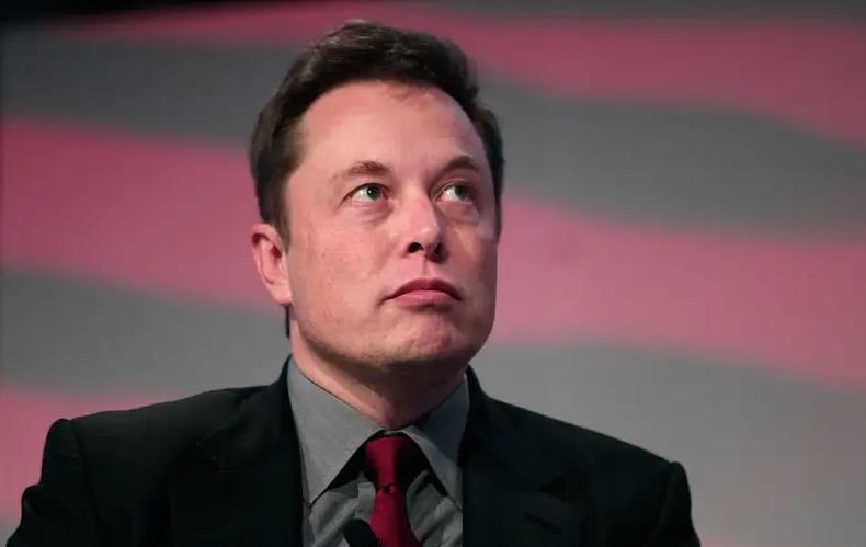 Elon Musk cảnh báo rằng AI không được kiểm soát là mối cho xã hội