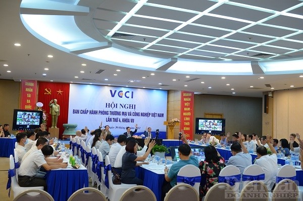 Tiêu chí chính cho danh hiệu 'Doanh nhân Việt Nam tiêu biểu' năm 2022 là sự liêm chính và đạo đức. Tiêu chí chính cho danh hiệu 'Doanh nhân Việt Nam tiêu biểu' năm 2022 là sự liêm chính và đạo đức.
