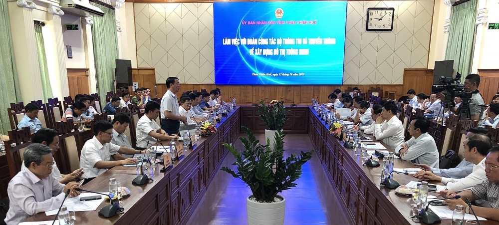 Xây dựng đô thị thông minh nhìn từ kinh nghiệm của Thừa Thiên Huế và các thành phố khác.
