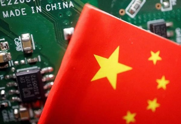 Đối phó với lệnh trừng phạt chip của Mỹ, hai nhà khoa học Trung Quốc hiến kế hoạch
