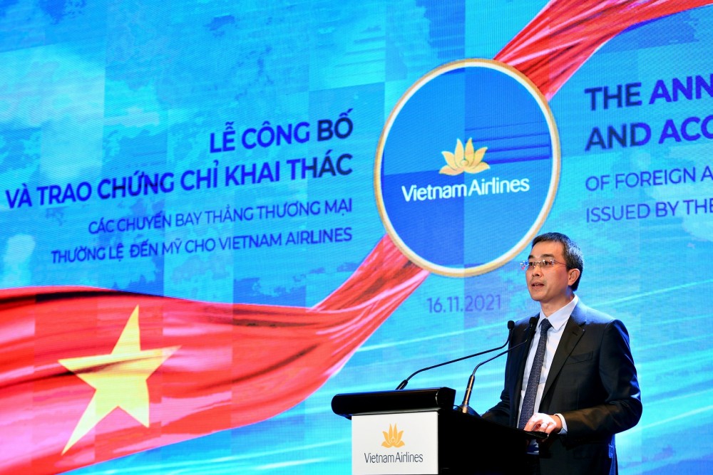 Hãng hàng không Việt đầu tiên được cấp phép bay thẳng thường xuyên đến Mỹ là Vietnam Airlines.
