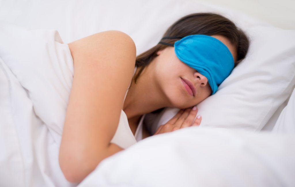 Chuyên gia giấc ngủ: Ngủ 8 tiếng/ngày vẫn chưa đủ, hãy ngủ 1 điều cực kỳ rẻ tiền này. Nó sẽ giúp bạn cảm thấy mạnh, mạnh và sống lâu hơn.
