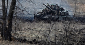 Binh lính Ukraine giải thích tình thế "nghìn cân treo sợi tóc" ở Bakhmut