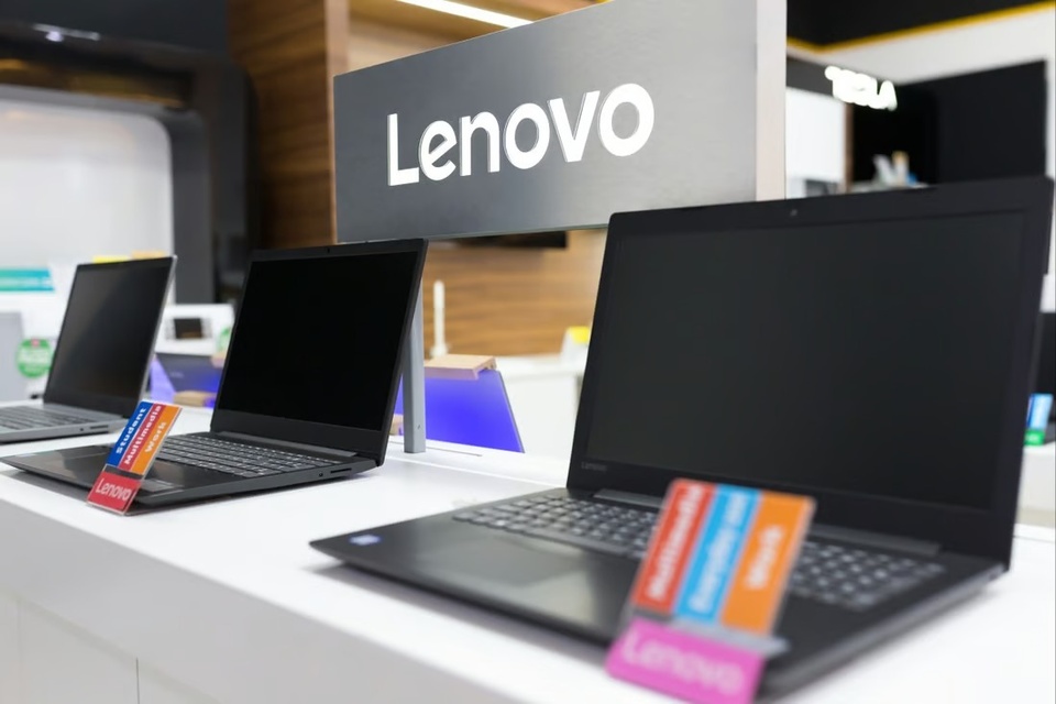 Trong ba năm, Lenovo đã trải qua đợt giảm lợi nhuận đầu tiên liên quan đến lợi nhuận.