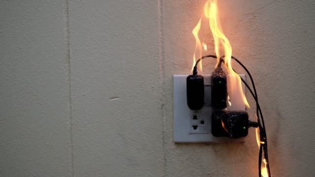 Nguy hiểm tiềm ẩn khi bật Wi-Fi trong khi vắng nhà thời gian dài - Ảnh 2. Nguy hiểm tiềm ẩn khi bật Wi-Fi trong khi vắng nhà thời gian dài - Ảnh 2.