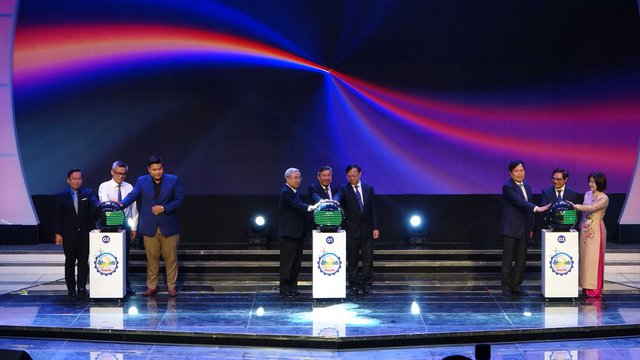 Đồng Nai: Ra mắt ứng dụng ‘Đồng Nai CĐS’ - Ảnh 1. Đồng Nai: Ra mắt ứng dụng ‘Đồng Nai CĐS’ - Ảnh 1.