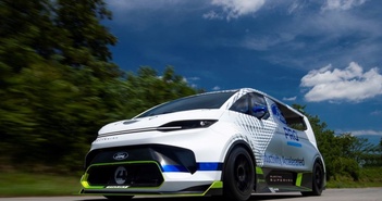 Ford Pro Electric Supervan: Sức mạnh hơn cả Bugatti