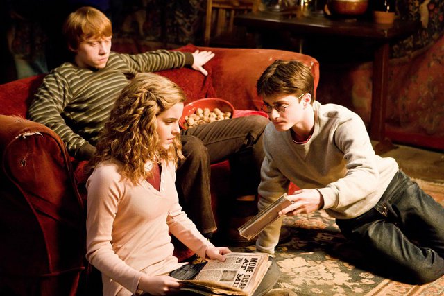 Quá bất ngờ vì danh tính Hoàng tử lai của Harry Potter hóa ra là mỹ nhân này? - Ảnh 4. Quá bất ngờ vì danh tính Hoàng tử lai của Harry Potter hóa ra là mỹ nhân này? - Ảnh 4.