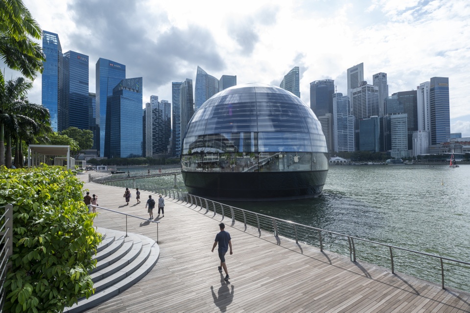 Lương nhân viên IT ở Singapore vượt 6.600 đô la mỗi tháng