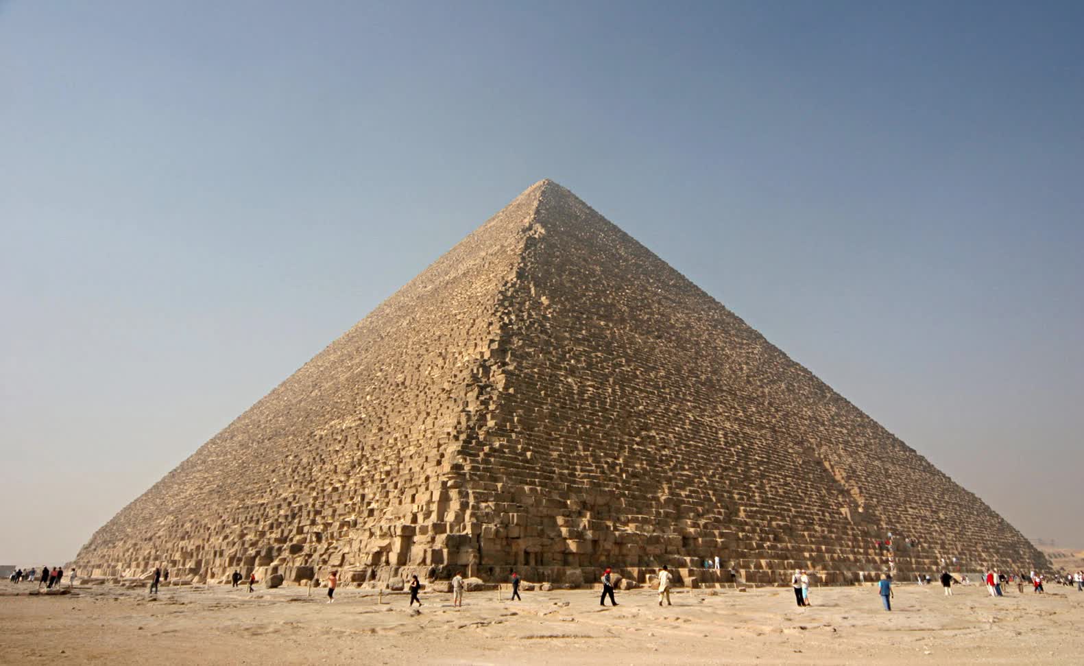 Trong Đại Kim tự tháp của Ai Cập, Tia vũ trụ tiết lộ một hành lang chưa từng biết đến đang 'ẩn giấu'.
