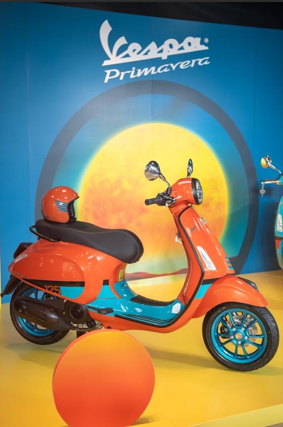 Vespa Primavera hé lộ phiên bản Color Vibe “hoàng hôn rực rỡ” đẹp rụng rời qua sự kiện mở bán sớm - Ảnh 2.