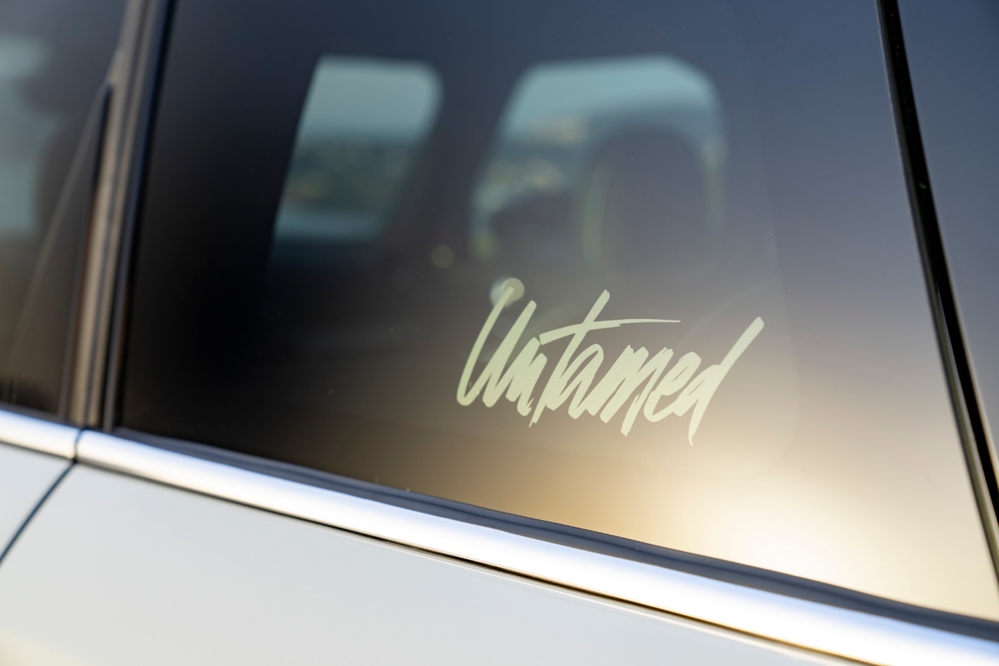 MINI Countryman Untamed Edition mới: Mẫu SAV độc đáo cho những hành trình thú vị - Ảnh 4.