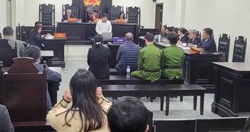 Hoãn xét xử vụ án chuyển nhượng "đất vàng" ở phố Bà Triệu Hoãn xét xử vụ án chuyển nhượng "đất vàng" ở phố Bà Triệu