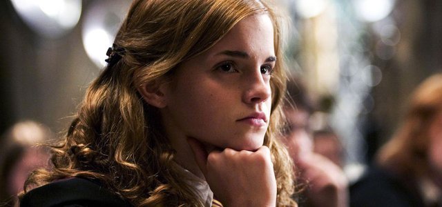 Có vẻ như Hermione của Harry Potter không hấp dẫn như khán giả có thể dự đoán, thể hiện qua lời thoại về nhân vật này?