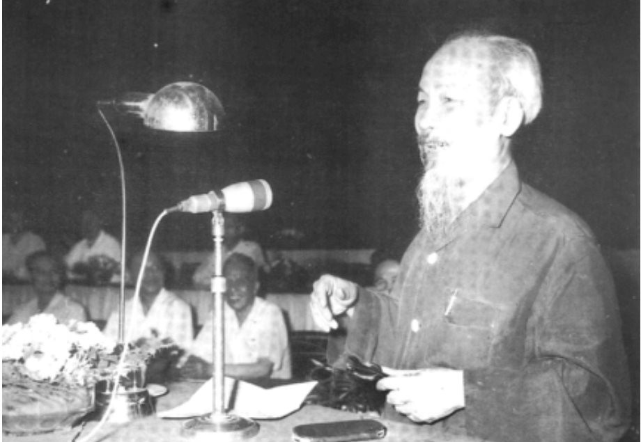 Bài 1: Thủ tục vận động thành lập và Đại hội lần thứ nhất của Liên hiệp Hội Việt Nam
