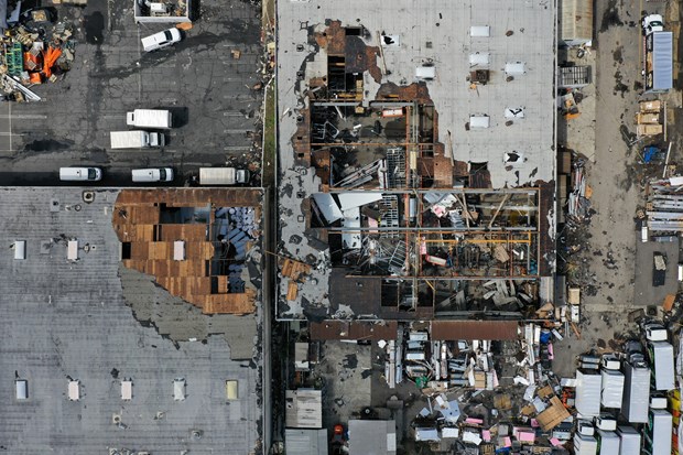 Ít nhất 14 người đã thiệt mạng do bão và lốc xoáy ở Hoa Kỳ.