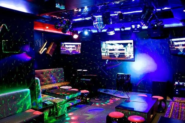 TP.HCM: Gần 400 quán bar, vũ trường và karaoke, nhưng có đến 343 cơ sở không đảm bảo PCCC