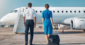 Những điều ít biết về cuộc sống hào nhoáng của tiếp viên hàng không Những điều ít biết về cuộc sống hào nhoáng của tiếp viên hàng không