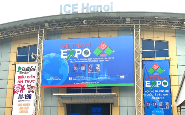 Khách quốc tế từ gần 60 quốc gia vùng lãnh thổ đã đến tham dự Vietnam Expo 2023