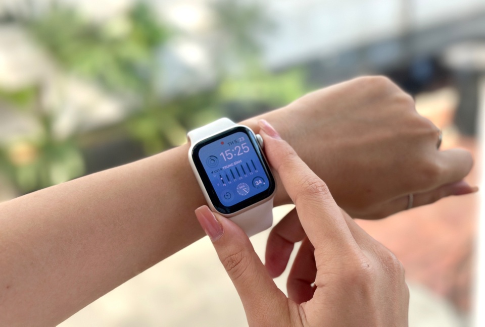 Người dùng Việt đang được mua Apple Watch giá rẻ