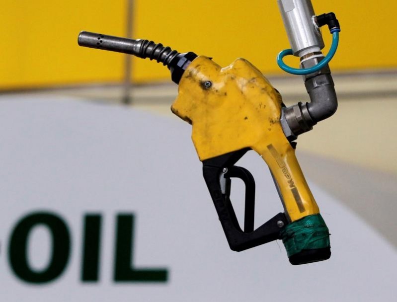 Bất chấp nguồn cung thắt chặt, giá dầu vẫn giảm.