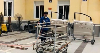 Thần tốc chế tạo robot phục vụ phòng chống đại dịch COVID-19 Thần tốc chế tạo robot phục vụ phòng chống đại dịch COVID-19