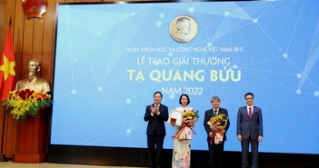 Vinh danh 2 nhà khoa học đạt Giải thưởng Tạ Quang Bửu 2022 Vinh danh 2 nhà khoa học đạt Giải thưởng Tạ Quang Bửu 2022