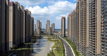Khủng hoảng địa ốc Trung Quốc: Một công ty vừa vỡ nợ, "ông lớn" Evergrande sắp bước vào cuộc tái cơ cấu lịch sử