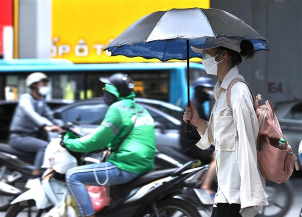 Từ ngày 24 tháng 4, tình trạng nắng nóng ở khu vực Nam Bộ sẽ dịu dần.