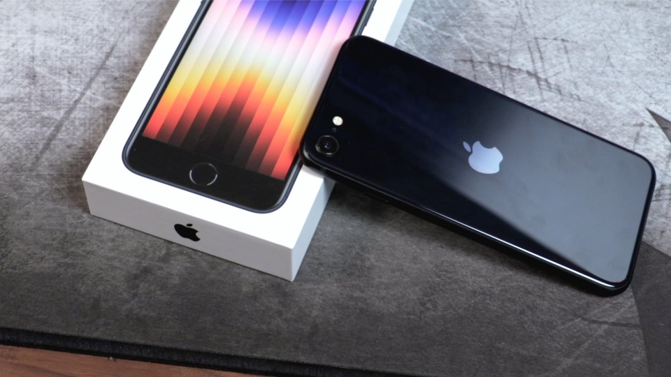 Mẫu iPhone chưa bị Apple "khai tử", nhưng các chuỗi Việt đã ngừng bán
