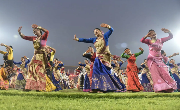 Ấn Độ "điền tên" vào kỷ lục Guinness với vũ điệu Bihu truyền thống