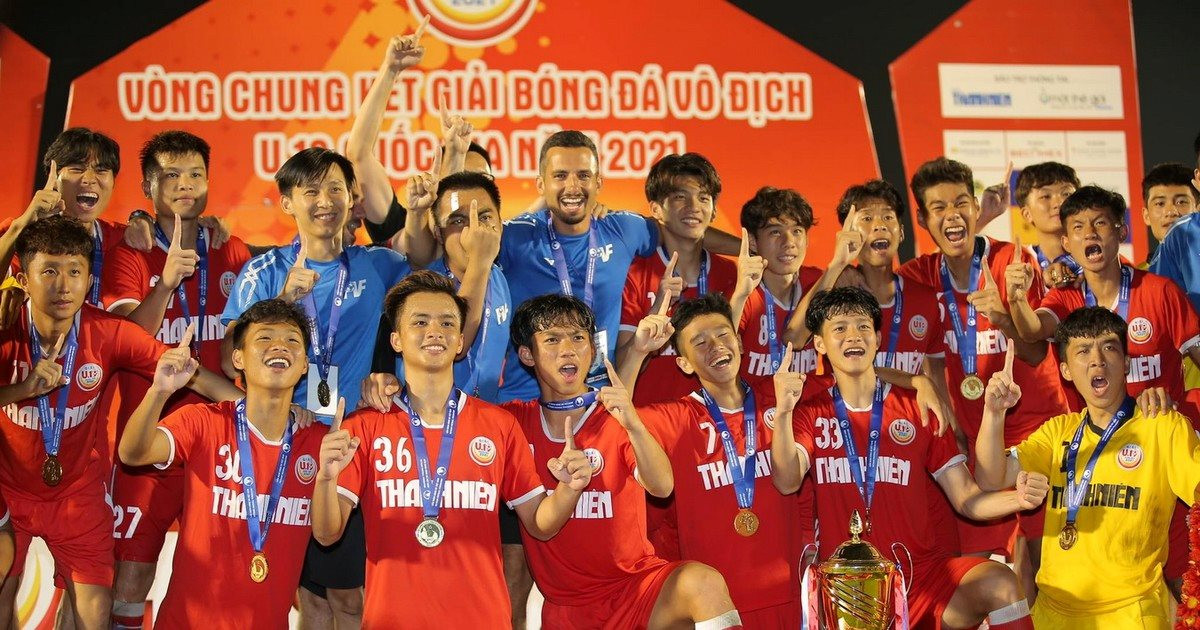 Trước lượt cuối vòng loại giải U.19 quốc gia: Nóng tấm vé vớt