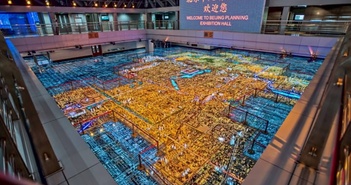 Quan điểm triết học về vòng tròn đất vuông đã định hình Bắc Kinh, một đô thị. Bắc Kinh là một đô thị được quy hoạch theo quan điểm triết học của trời tròn đất vuông