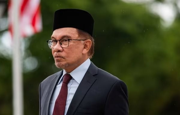 Thủ tướng Malaysia rơi vào thế khó do tranh cãi về việc trả tự do cho cựu lãnh đạo Najib Razak.