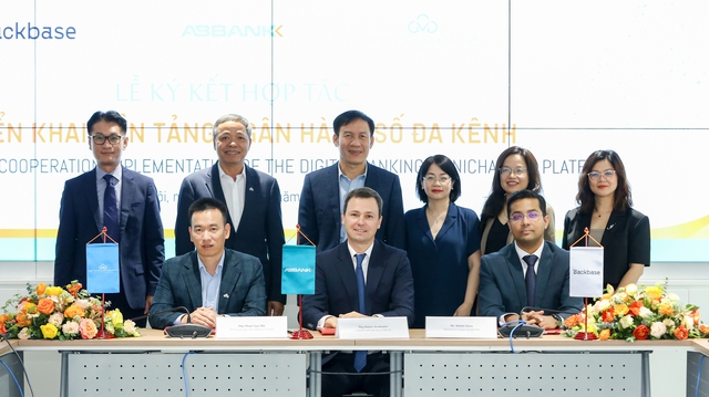 ABBANK bắt tay CMC tăng tốc chuyển đổi số