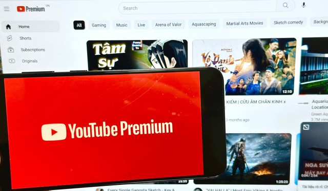 Chi phí của YouTube Premium tại Việt Nam dao động từ 24.900 USD đến 2.500 USD mỗi tháng.