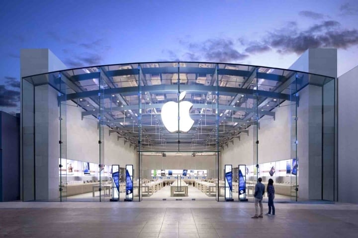 Bắt đầu từ ngày 18 tháng 5, Apple Store trực tuyến đã mở cửa tại Việt Nam.