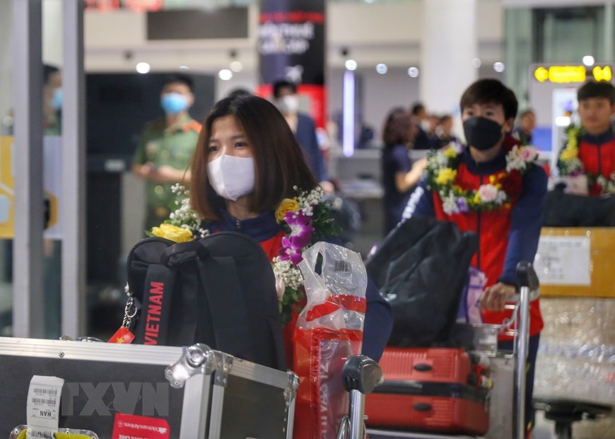 [Photo] Người hâm mộ hân hoan chào đón đội tuyển Bóng đá Nữ về nước