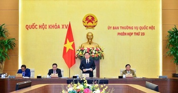 Chủ tịch Quốc hội cần một chính sách thí điểm để biến TP.HCM thành trung tâm tài chính quốc tế Chủ tịch Quốc hội cần một chính sách thí điểm để biến TP.HCM thành trung tâm tài chính quốc tế