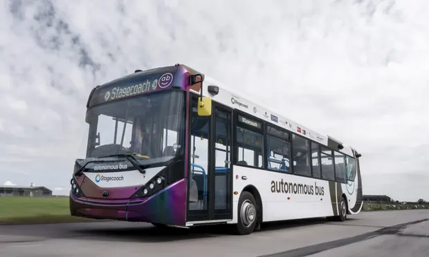 Dịch vụ xe buýt công cộng tự lái đầu tiên trên thế giới