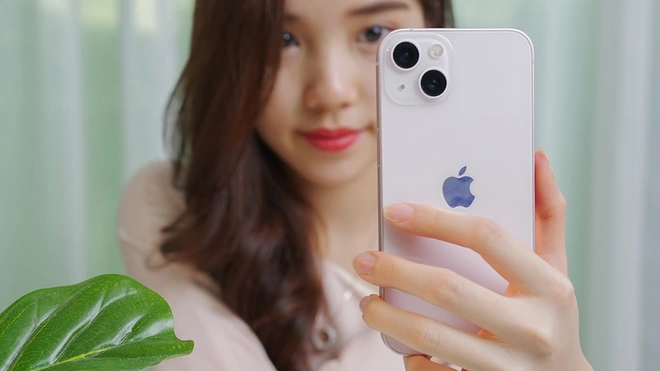 Mẫu iPhone giảm kỷ lục 12 triệu đồng, về mức thấp nhất kể từ khi ra mắt tại Việt Nam