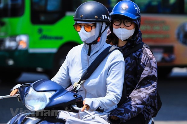 Dự báo: Đợt nắng nóng gay gắt ở khu vực Đông Bắc Bộ sẽ kéo dài đến ngày 23/5