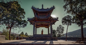Ngôi chùa cổ ngàn năm biết hô phong hoán vũ Ngôi chùa cổ ngàn năm biết hô phong hoán vũ