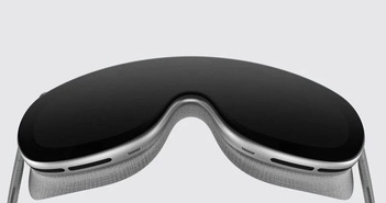 Tim Cook lo lắng về việc có kính AR đơn giản và tai nghe thực tế hỗn hợp khi Apple phát triển.