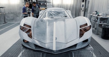 Siêu xe điện phá vỡ kỷ lục tốc độ với tốc độ trên 318 km/h Siêu xe điện phá vỡ kỷ lục tốc độ với tốc độ trên 318 km/h